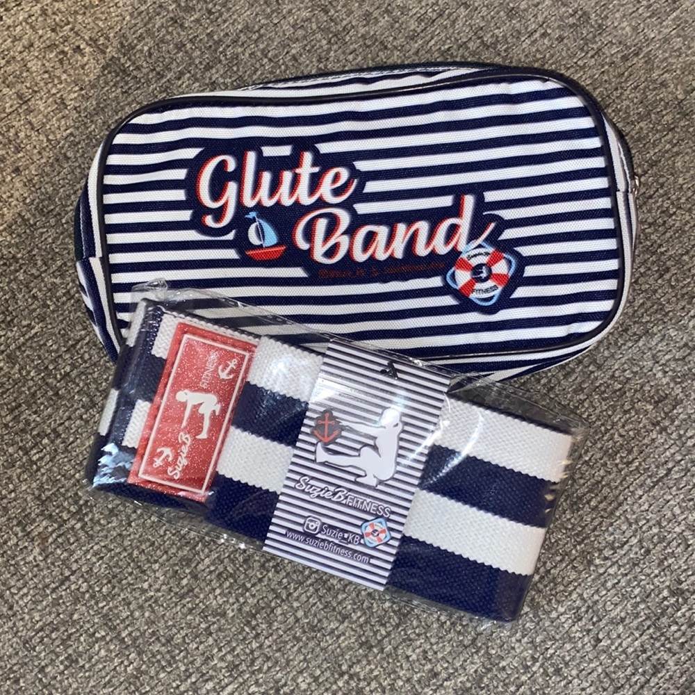 Suzie B glute band